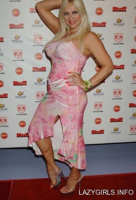 Linda Claridge star adult photos