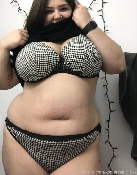 Xomaryjane16xx nude pornstar img