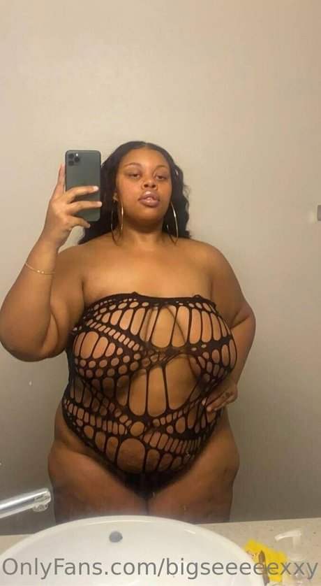 hottest mature onlyfans hd image