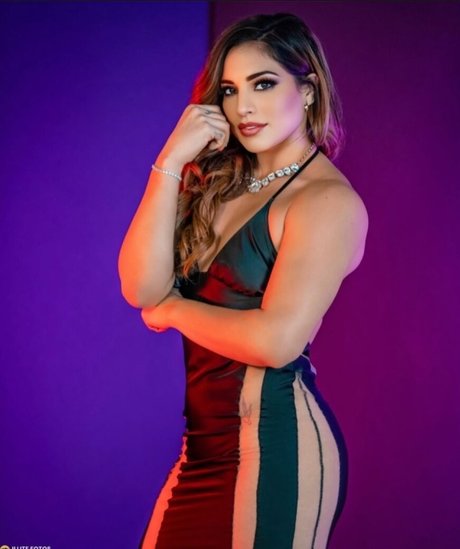 Raquel Rodriguez perfect actress pics