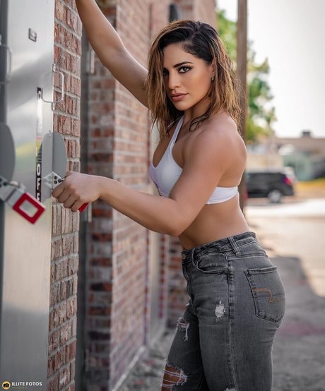 Raquel Rodriguez star top image