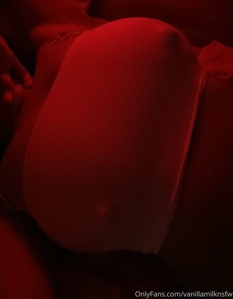 male onlyfans beautiful naked image