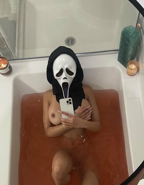 Uhhliar art pornstar pic