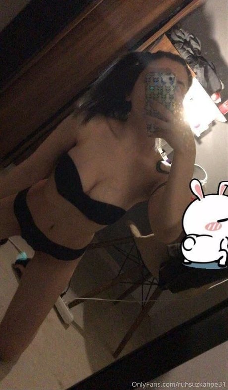 ruhsuzkahpe31 pornstar hot pics
