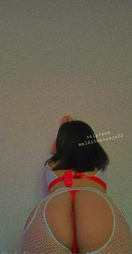 malditakoneja22 pornstar naked pic