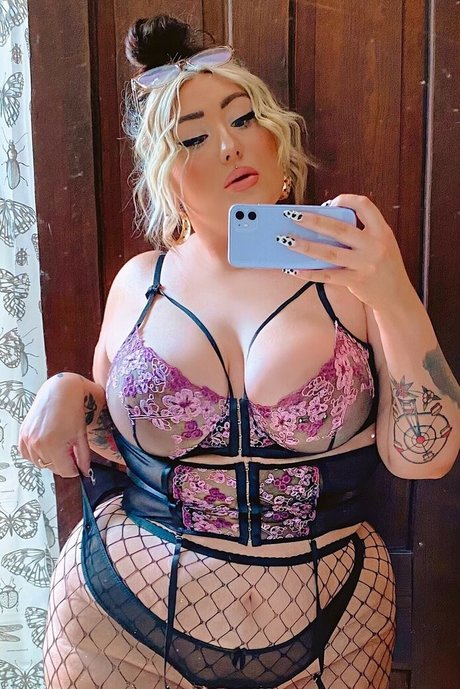 female midget onlyfans sexy nude gallery