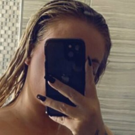 Sam Turnbull star nude archive