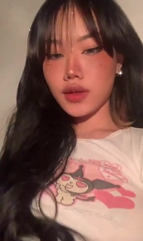 urfreakgemini nude star picture