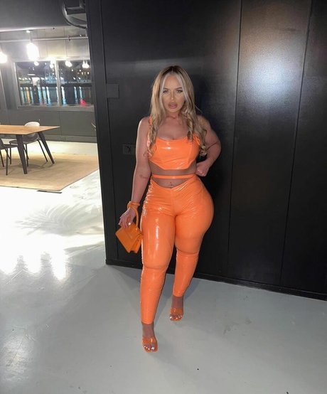 Esmee Dream beautiful pornstar photos