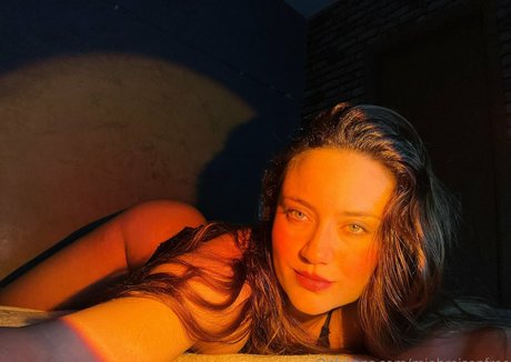 mjohreisenfree star top photo