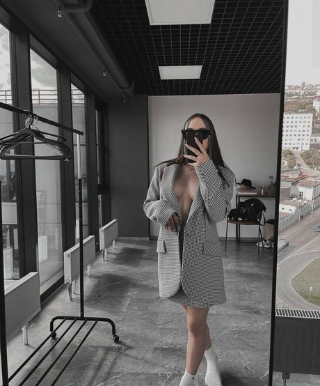 Leron Baron xxx actress pic