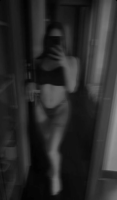 Leron Baron model naked img