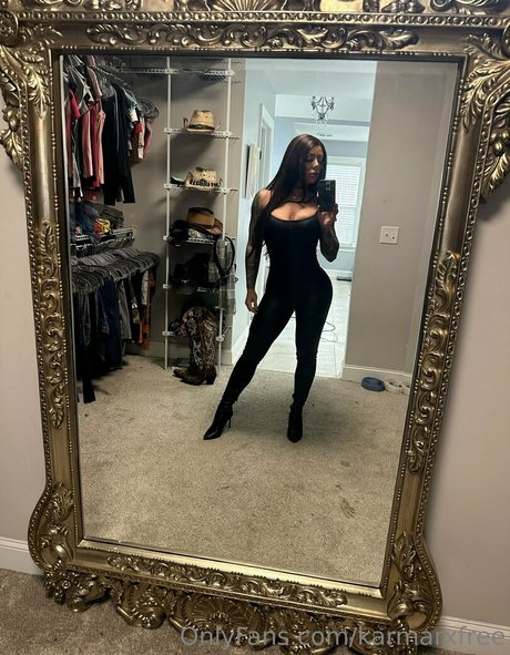 karmarxfree sexy model pic