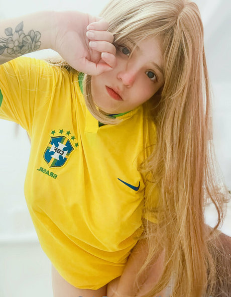 fabsunnyfree nude thumbnail