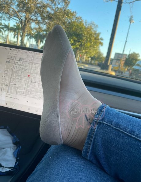 michidee_ naked actress pic