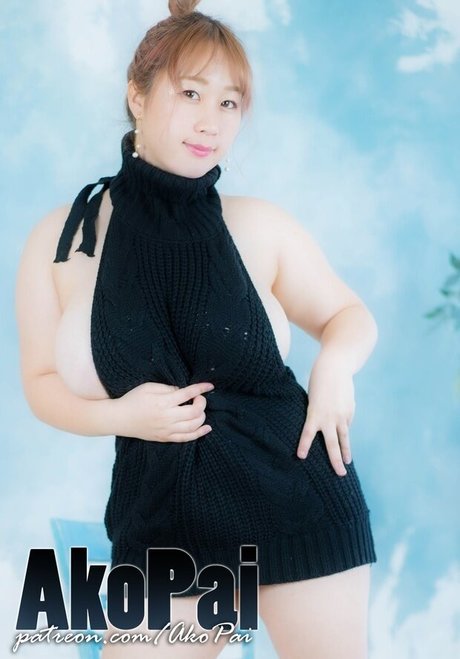 Akopai model free photo