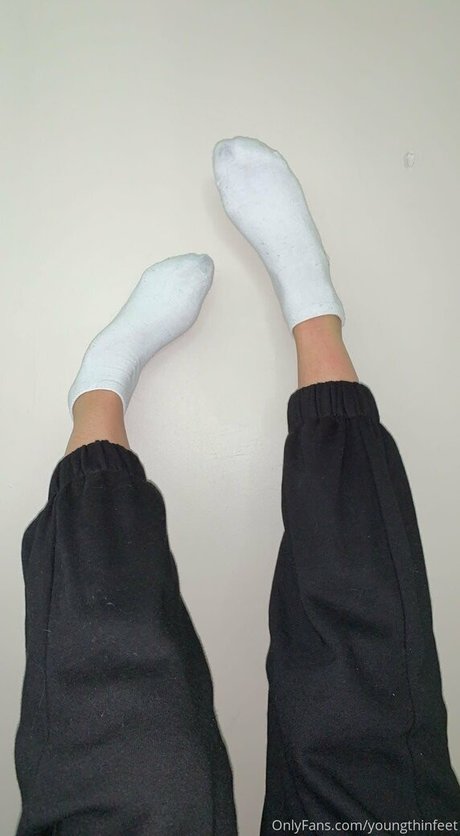 unigirlfeet best star photos