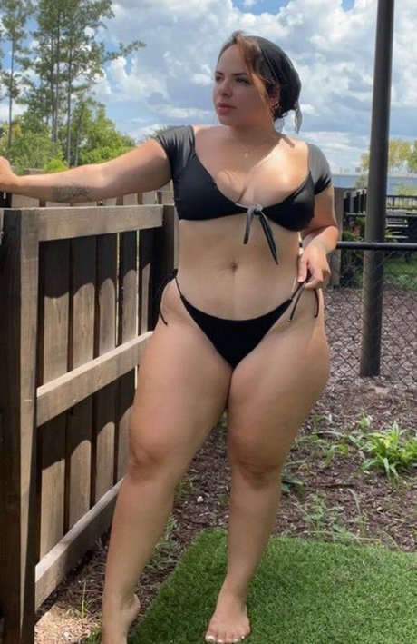 VBadest Beauty hot model picture