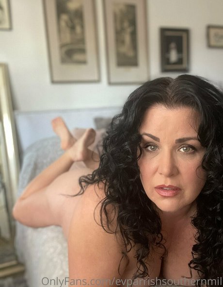 russian mom onlyfans nude images