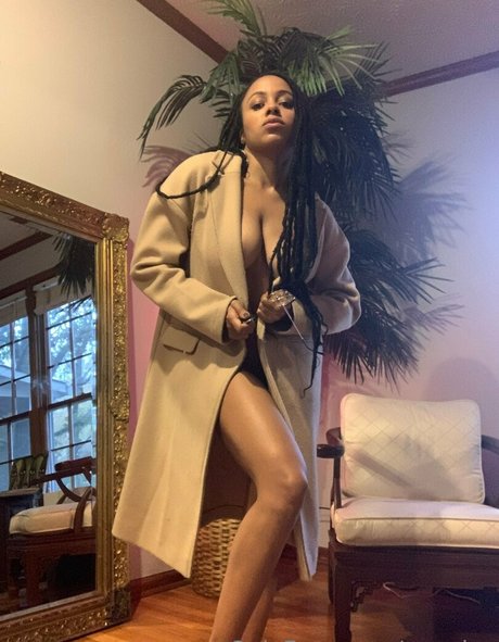 Anya Ivy sex star photo