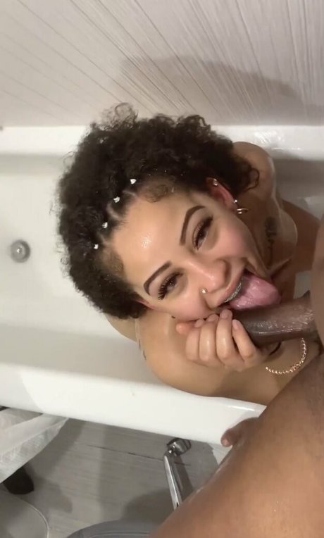 pattaya ladyboy onlyfans hot nude gallery