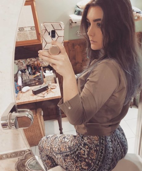 poopernoodle art pornstar photo