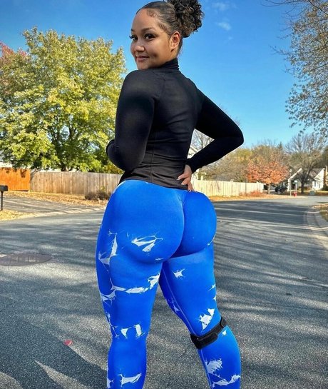 Darla Dimples free pornstar photos
