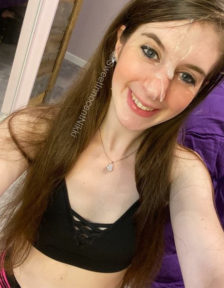 SweetInnocentNikki pretty pornstar image