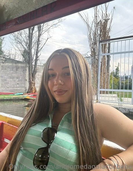 andromedagalacticbabe model pretty img