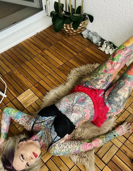 Tattoobutterfly nudes pornstar pics