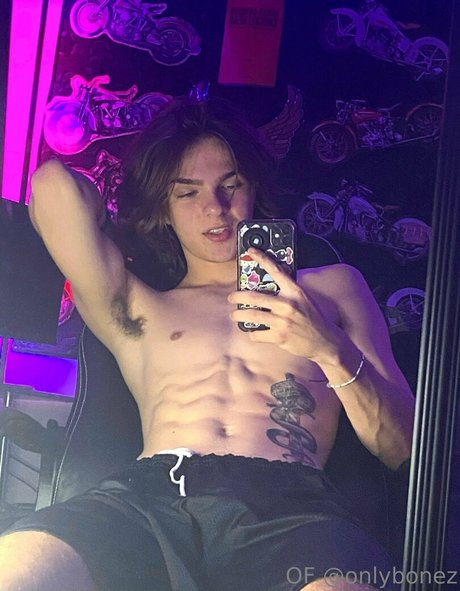 onlybonez model porn pic