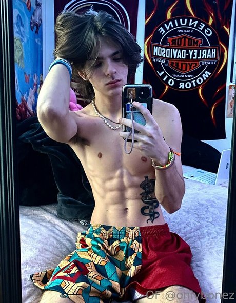 onlybonez profile pic