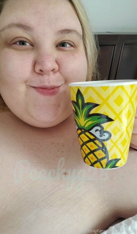 peachyg28 pornstar sex pic