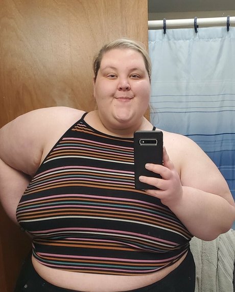 peachyg28 model erotic pic