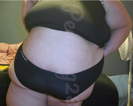 peachyg28 model top pictures