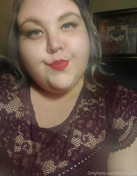 peachyg28 free pornstar photo