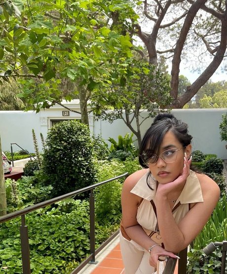 itsqueennovaa sexy star image