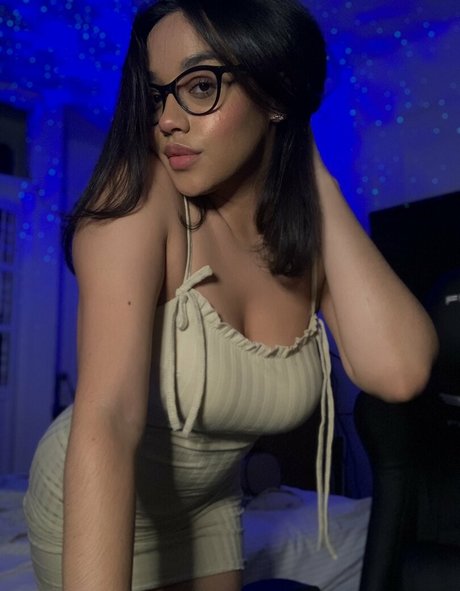 itsqueennovaa hot pornstar archive