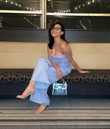 itsqueennovaa pretty pornstar pics