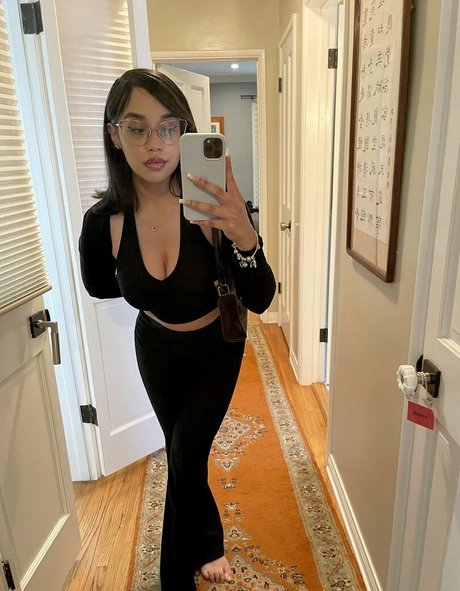 itsqueennovaa star sex pictures