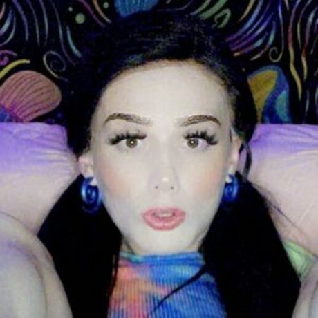 Ariana Slavens pornstar hot image