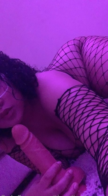 theolivebunny erotic model picture