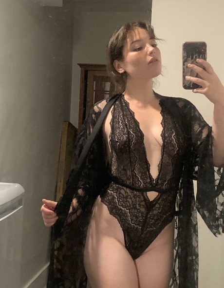 Freckledro naked actress photos