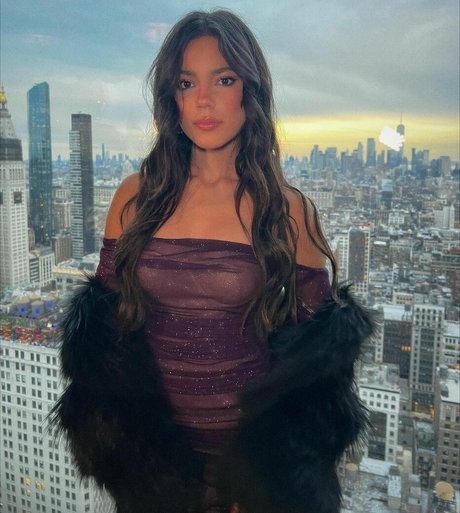 Ella Mendelsohn pornstar beautiful img