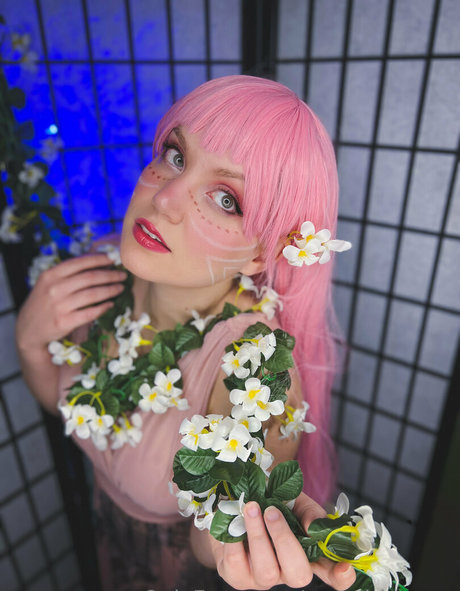 uwugirlaraara art star pictures