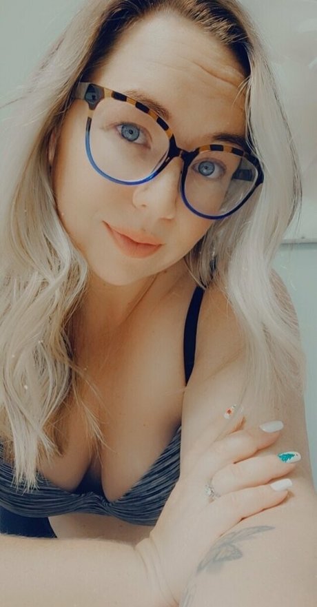 marymoonkat porn model photo