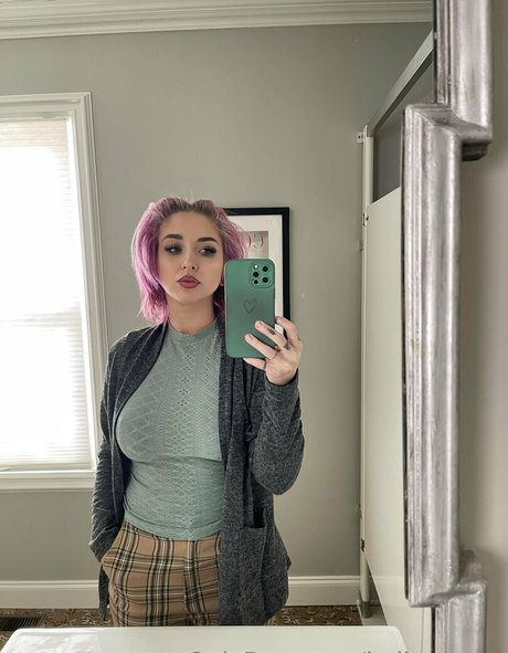 bellecurves model hd photos