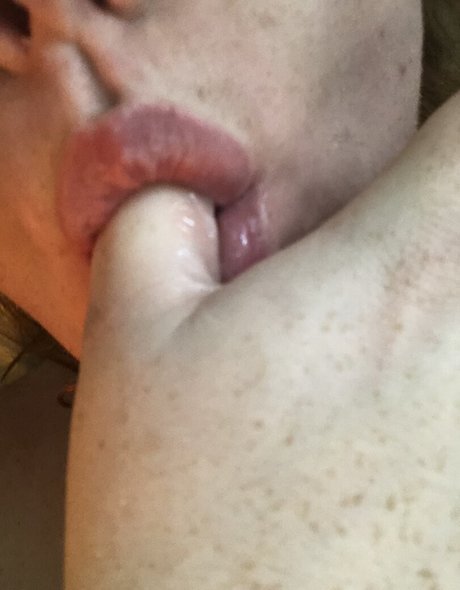 tragedyann model nude picture