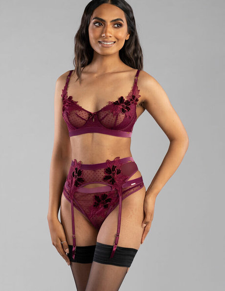 nikkirai_ model beautiful images