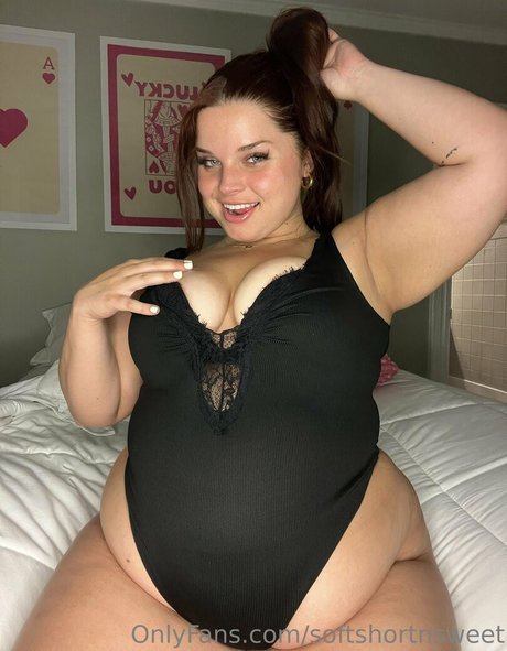 lesbian onlyfans beautiful pic